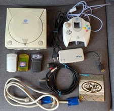 Dreamcast Konsole in OVP + Controller + VGA Box + RGB Kabel + Spiel