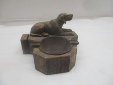 Aschenbecher Holz Figur – Handarbeit „liegender Hund Labrador“