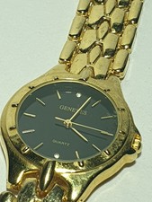 Geneves Damenarmbanduhr