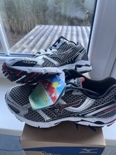 Herren Laufschuhe OVP Neu  von Mizuno