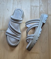 Deichmann Catwalk Pantolette beige Gr. 37