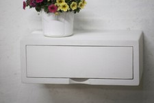 Nachttisch weiß hängend