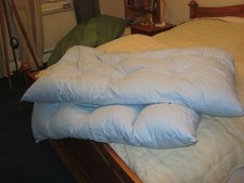 DAUNENSTEPPBETT  GUTE