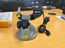 Mitutoyo Digitalmikrometer 331-251 0-25mm IP65 mit Ständer & Datenkabel