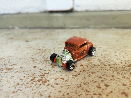 Hot wheels ford - hot, 32