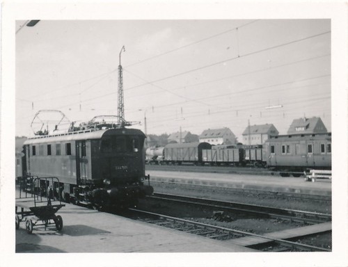 Foto antik eisenbahn altbau - foto,
