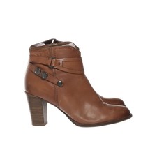 Venturini, Stiefeletten