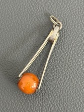 Art Deco Anhänger - mit Butterscotch Bernstein Kugel - Silber 800 [56]