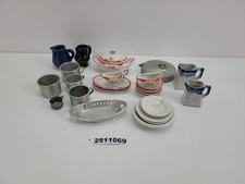 Konv. Puppenstube Puppenküche Kaestner Saxonia Geschirr Teller Porzell. #2511069