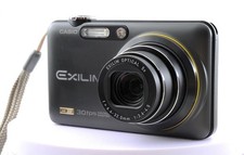[FAST NEUWERTIG] CASIO EXILIM