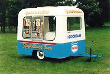 Alter anhänger eiswagen - anhänger,