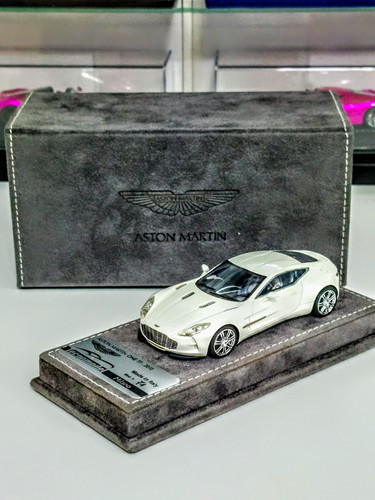 Tecnomodel milano aston martin - tecnomodel,