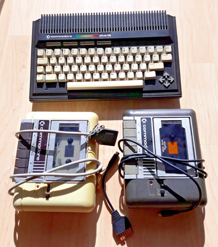 Commodore plus datassette - +,