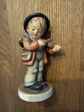 leicht defekte Hummel Figur 4