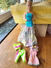 Mattel,Barbie, 80er Jahre Barbie, gebraucht guter Zustand in tollem Kleid + extr