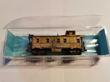 Spur N  Atlas 3552-300 Caboose Union Pacific gealtert