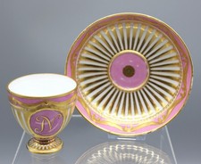 Frühe klassizistische Tasse