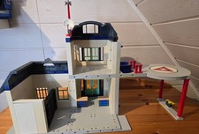 Playmobil 3988 Stadthaus + Hubschrauberlandeplatz m. Gefängnis Zelle m. Zubehör