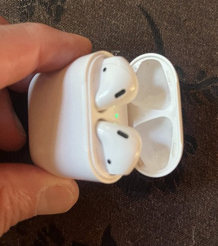 Original airpods mit - (a2031),