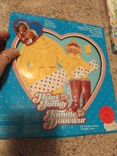 Outfit Famiglia Del Cuore1986