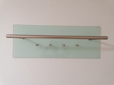 Wandgarderobe aus milchglas - wandgarderobe,