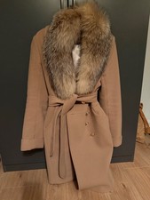 Wollmantel mit Fellkragen