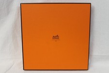 Original Orange Hermès Paris Box Karton 27 x 27 x 4,5 cm Made in France