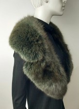 Mario Annese Revers-Kragen Fuchs ganze Felle Pelz olivbraun L- 108× Br 14cm