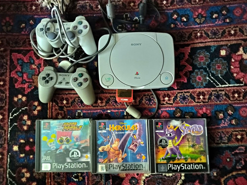 Sony one playstation 1 - one, +