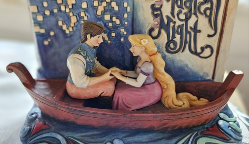 Disney traditions showcase - showcase,