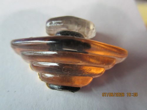 Pin parfum tresor von - pin's,