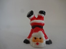 Weihnachts Sammelfigur / Sportlicher Weihnachtsmann macht Handstand