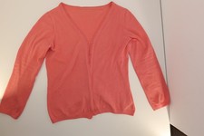 "Takko" Strickjacke mit V-Ausschnitt und Knöpfen -koralle- Gr: 40/42