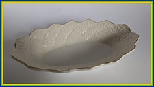 # TOP # Lenox Jarquard Servierschale oval geriffelt Goldrand aus USA - neuwertig