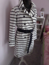 tolle schöne auffallende Softshell-Jacke KHUJO Gr: 38/40/M coole Details/Farbe