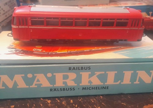 Märklin 3016 analog - 95, aus