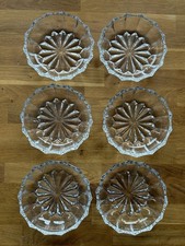 6 Salat- oder Dessertschälchen aus (Kristal?)Glas aus den 80igern guter Zustand