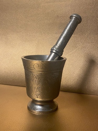 Alter schwerer mörser - alter,