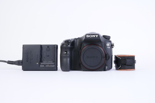 Sony alpha top - (ilca-77m2),
