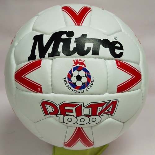 Mitre delta 1000 england - delta,