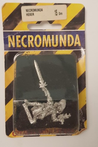 Necromunda hexer pyromaniac - hexer,