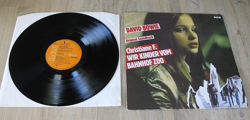 David bowie christiane f - bowie,