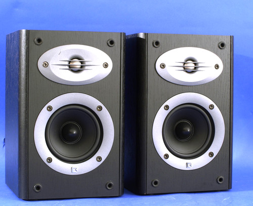 CELESTION-REGALLAUTSPRECHER-HI
