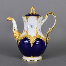 Meissen B-Form Kaffeekanne coffee pot Gold kobaltblau Blumen Porzellan porcelain