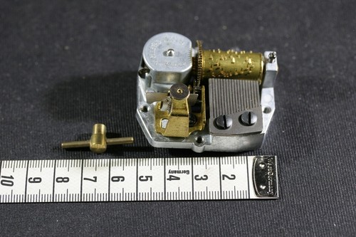 Spieluhr aufzugwerk melodie - spieluhr,