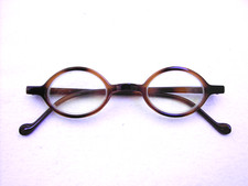 Vintage Retro Klassik Nerd Künstler Künstlerinnen Brille klein oval braun  