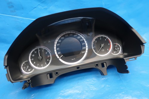 Mercedes benz w212 e220 - mercedes,