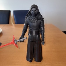 Große Kylo Ren Hasbro Figur aus Star Wars, 29cm,mit Lichtschwert
