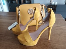 Mega High Heels Plateau Gr. 38 14 cm mit Tasche Miss Lou Lou Neu Gelb ungetragen