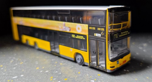 Rietze 67745 man lion - man, city